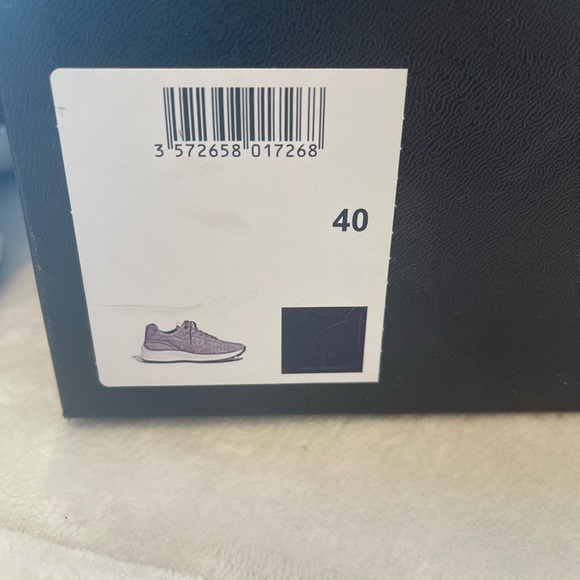 Ladies Chanel Black Sneakers Size 40 8 1/2 As Is⭐️⭐️ - Picture 2 of 10